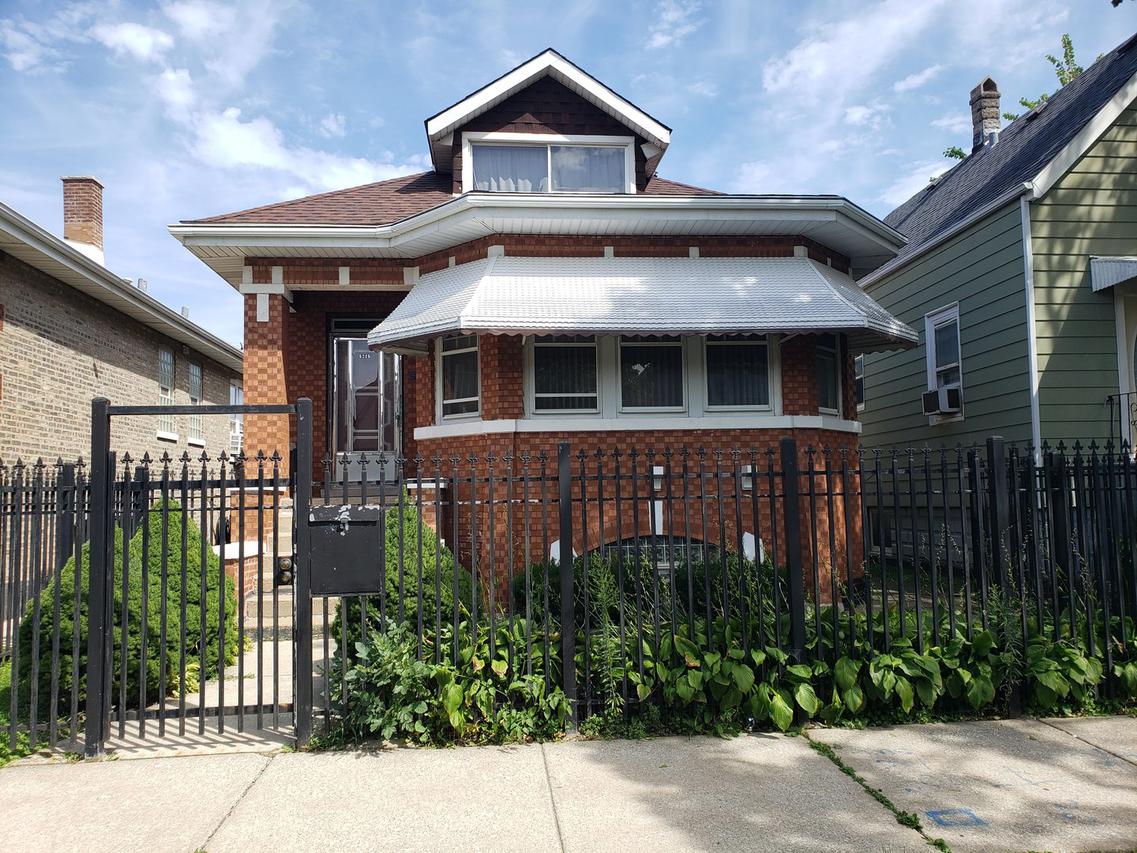 5225 S Fairfield Ave., Chicago, IL 60632