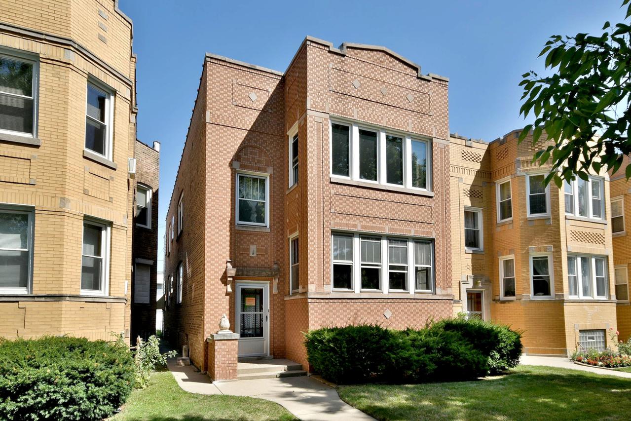 5252 W School St., Chicago, IL 60641