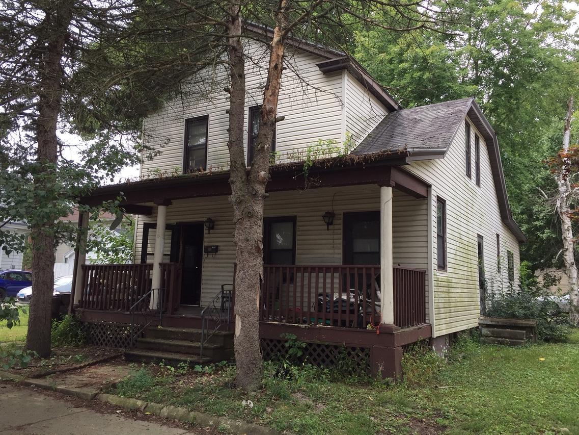 115 N Elizabeth St., Clinton, IL 61727