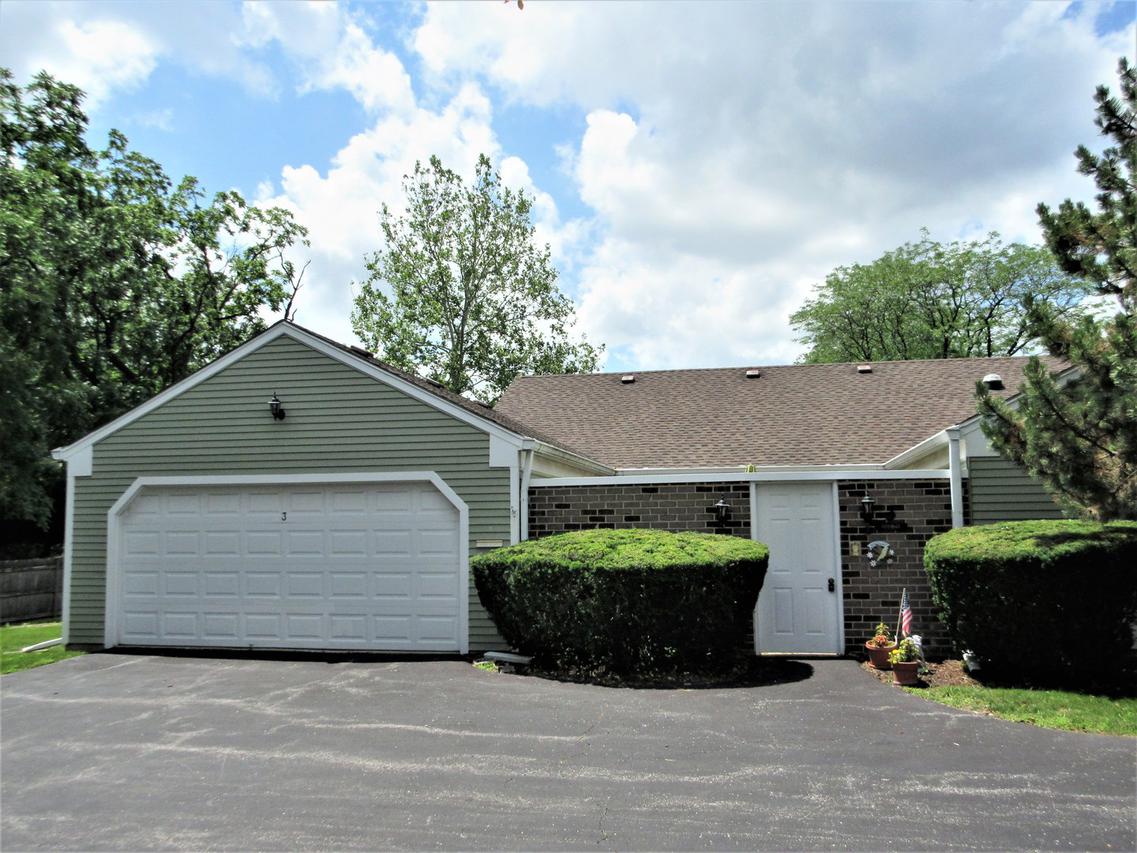 3 Hampton On Auburn Dr., Rolling Meadows, IL 60008