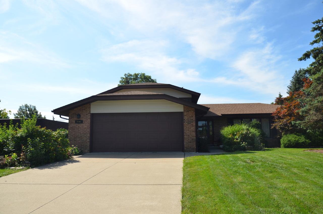 8865 W 98th St., Palos Hills, IL 60465