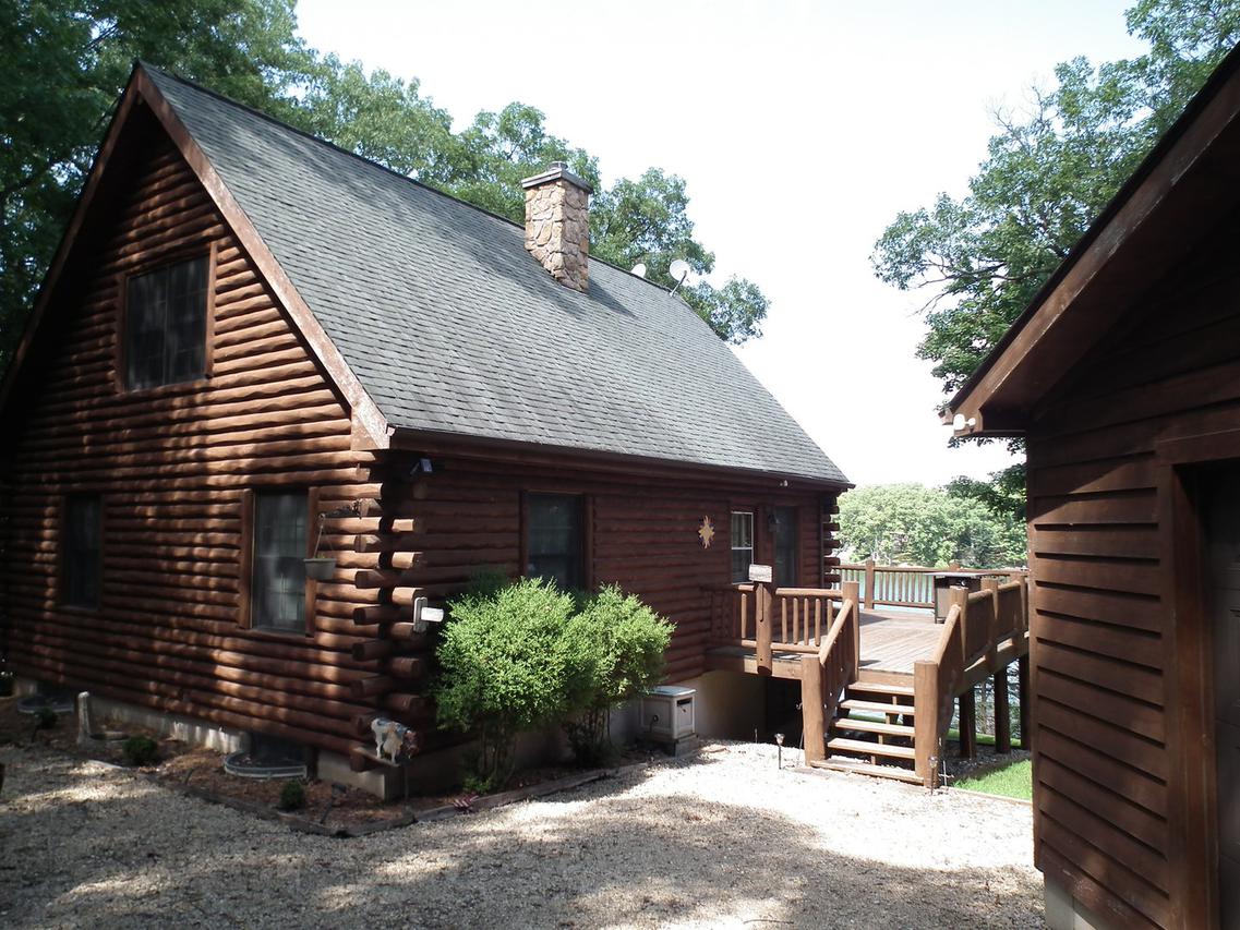 8 Hawthorne Ct., Putnam, IL 61560