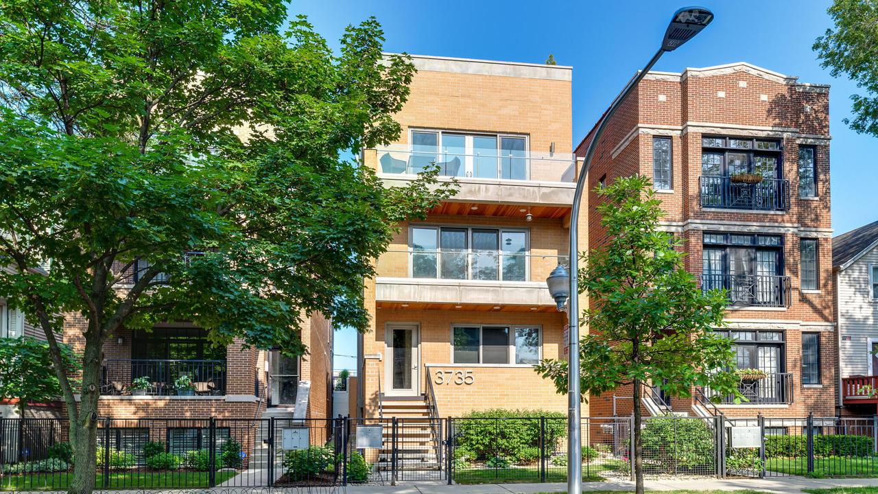 3735 N Clifton Ave. #3, Chicago, IL 60613