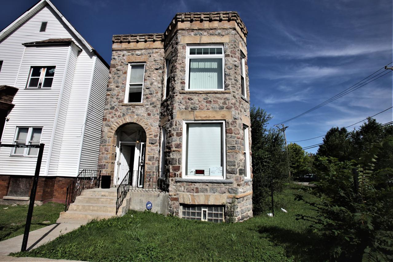 6239 S Loomis Blvd., Chicago, IL 60636