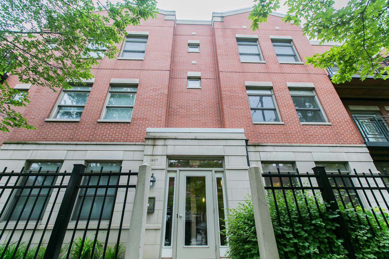 1407 S Halsted St. #1B, Chicago, IL 60607
