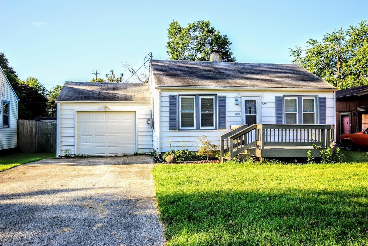 327 Wilson Ave., Machesney Park, IL 61115