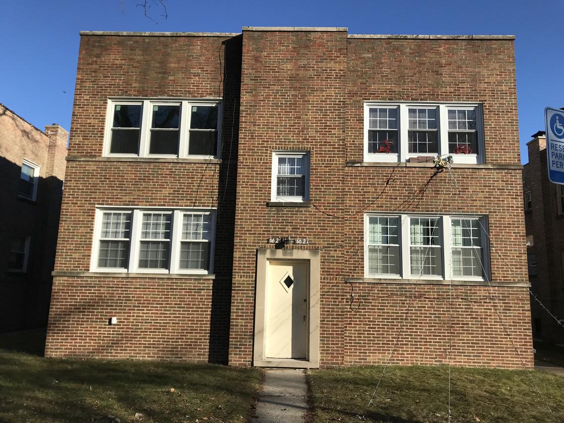 6621 N Seeley Ave. #2S, Chicago, IL 60645
