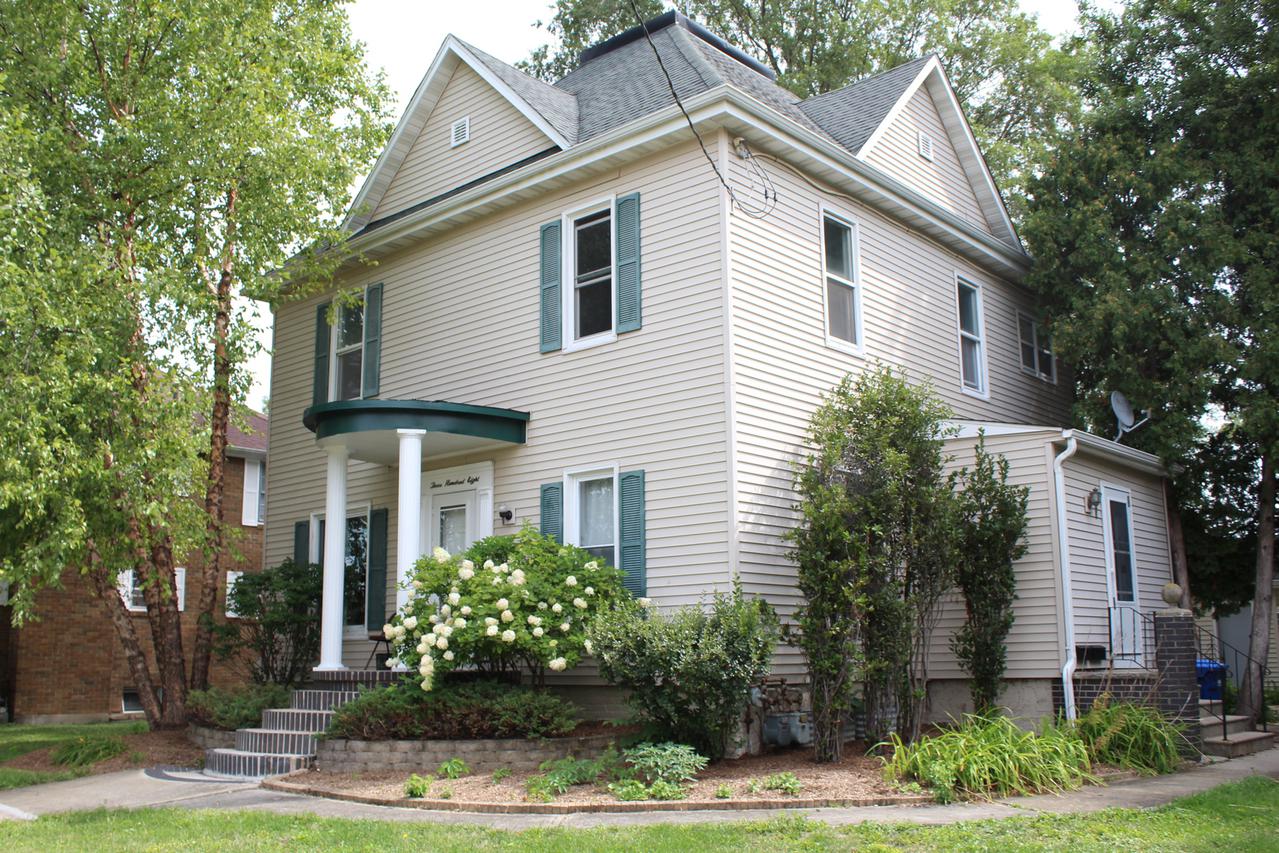 308 S 1st St., Dekalb, IL 60115