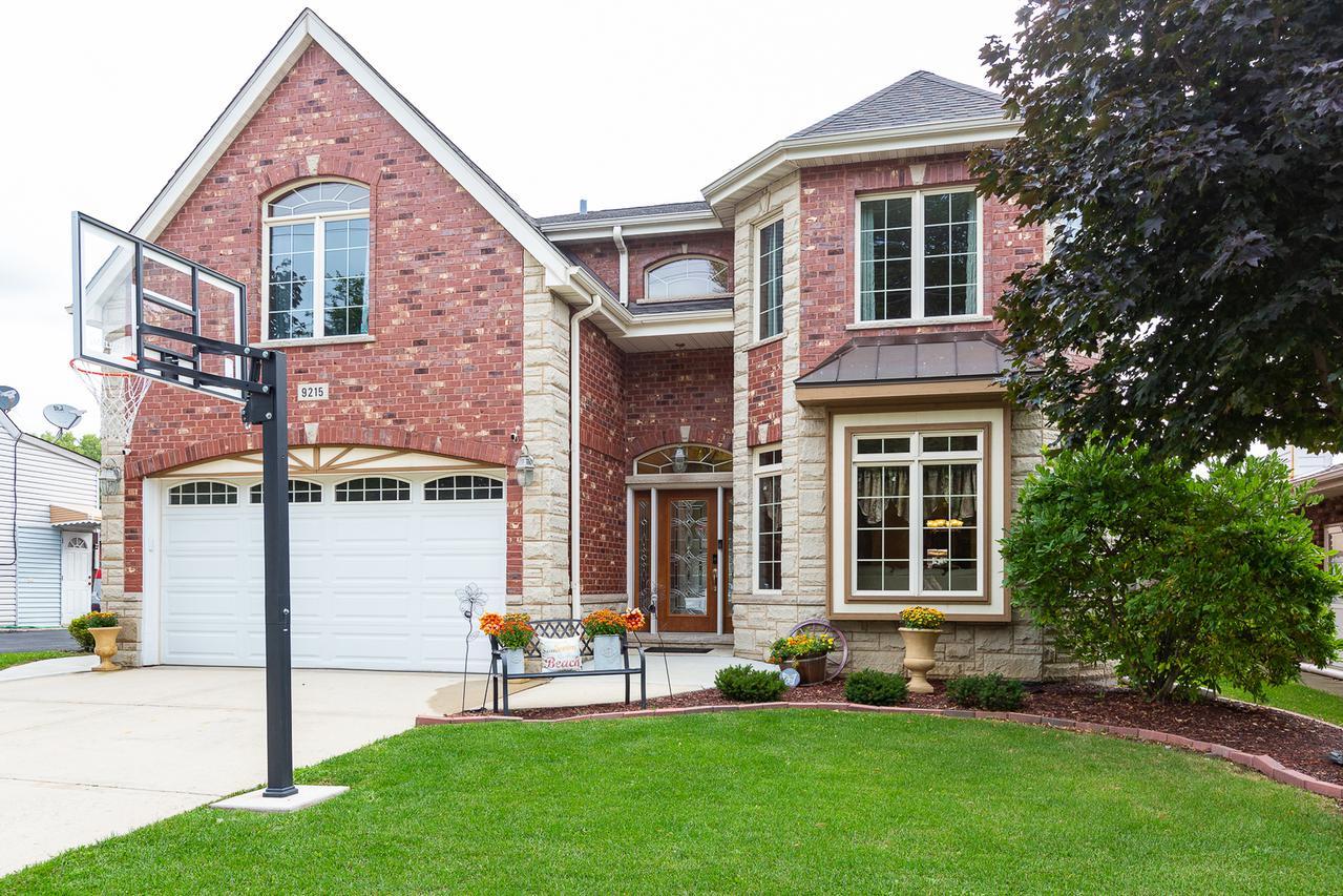 9215 Melvina Ave., Oak Lawn, IL 60453