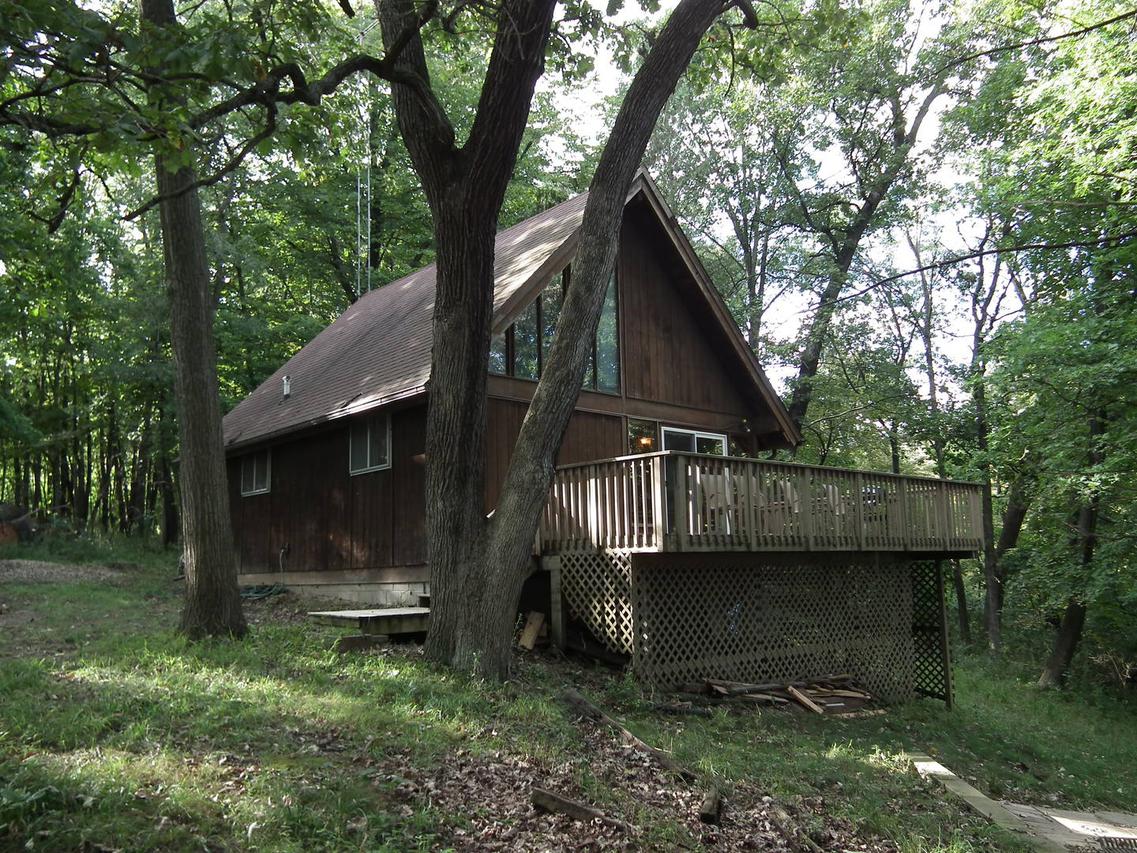 18 S Cedar Ln., Putnam, IL 61560