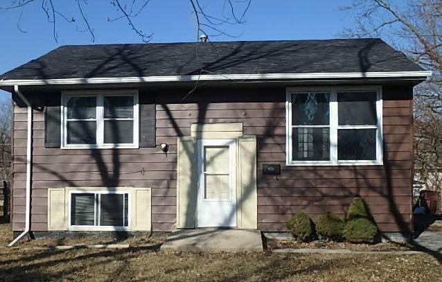 2435 Apache Ave., Sauk Village, IL 60411