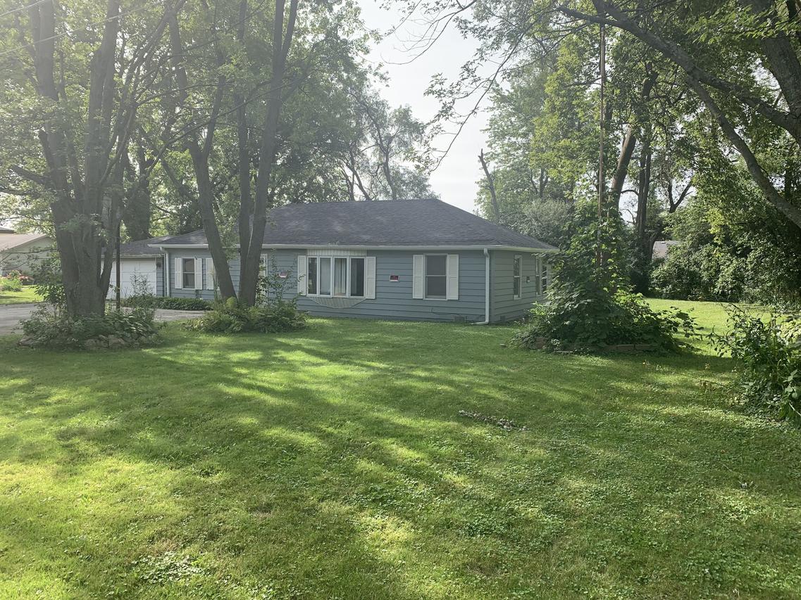 3701 Grove Ave., Gurnee, IL 60031