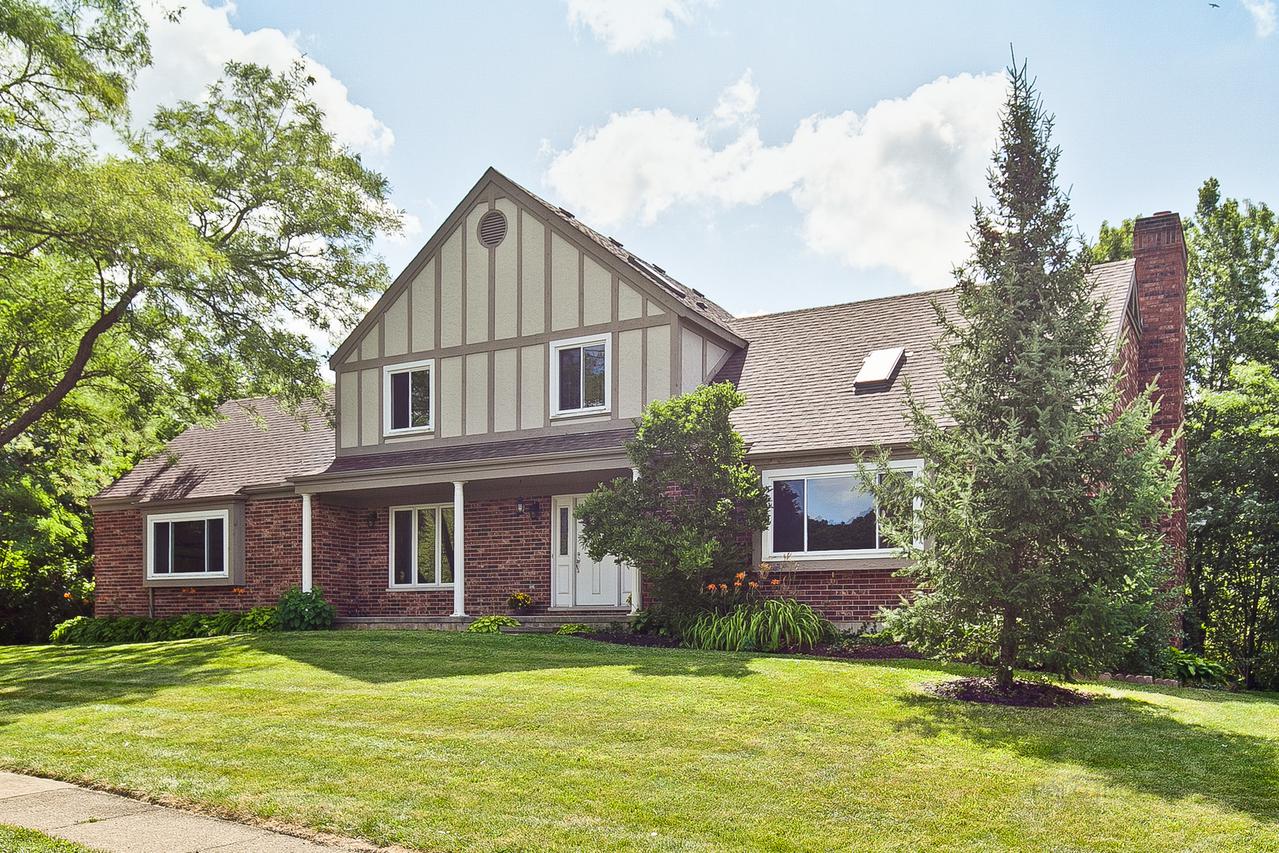 1620 E Halma Ln., Woodstock, IL 60098