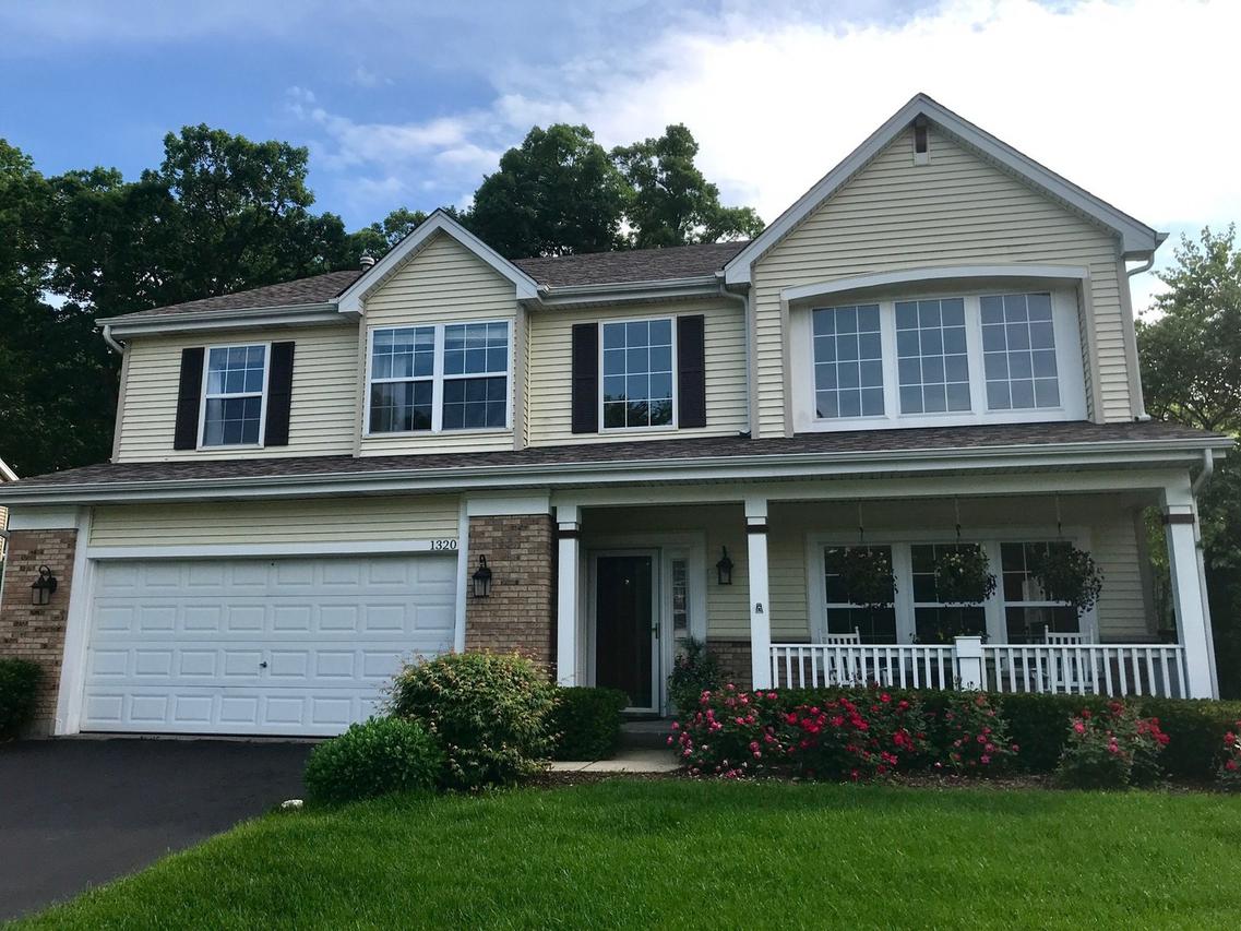 1320 Mayfair Ln., Grayslake, IL 60030
