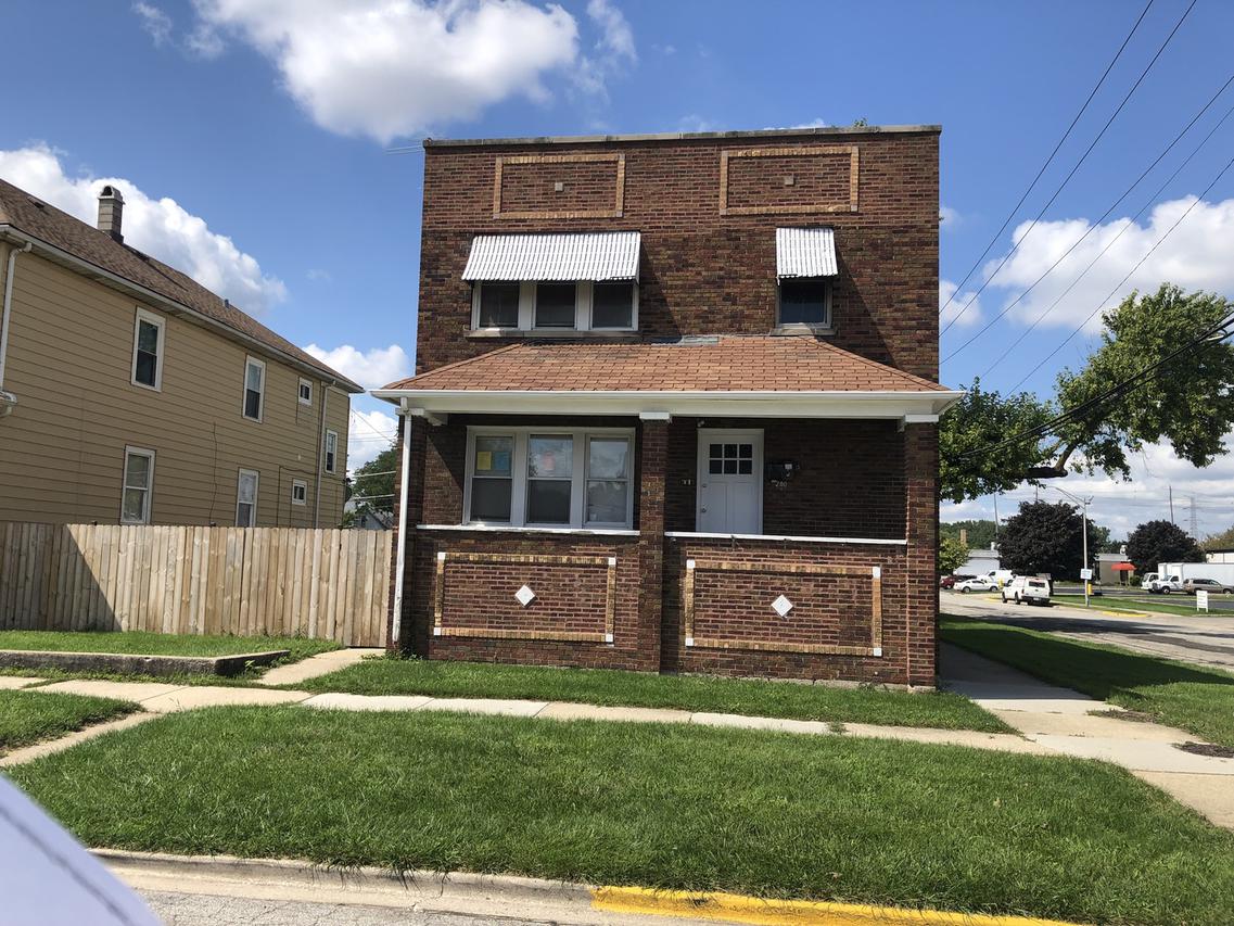 200 27th Ave., Bellwood, IL 60104