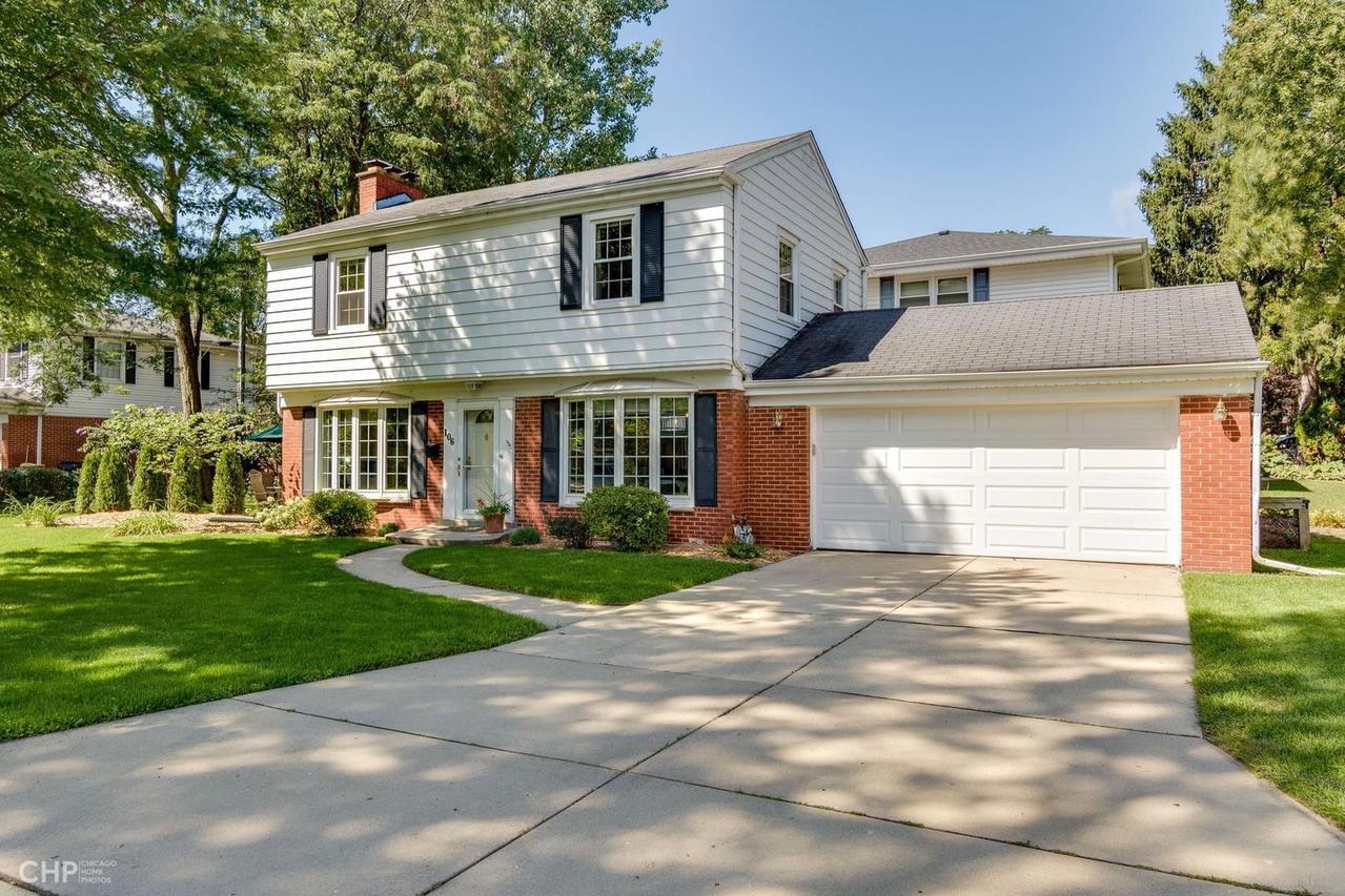 106 S Stratford Rd., Arlington Heights, IL 60004