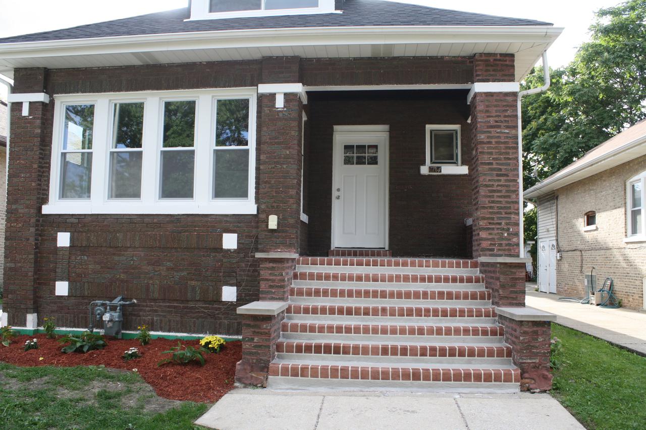 1714 S 9th Ave., Maywood, IL 60153