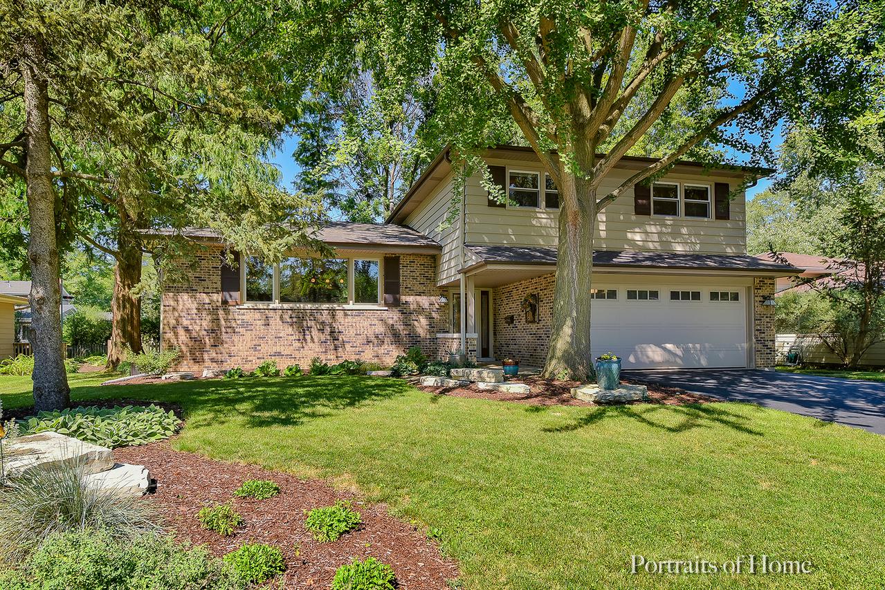 1141 Jane Ave., Naperville, IL 60540