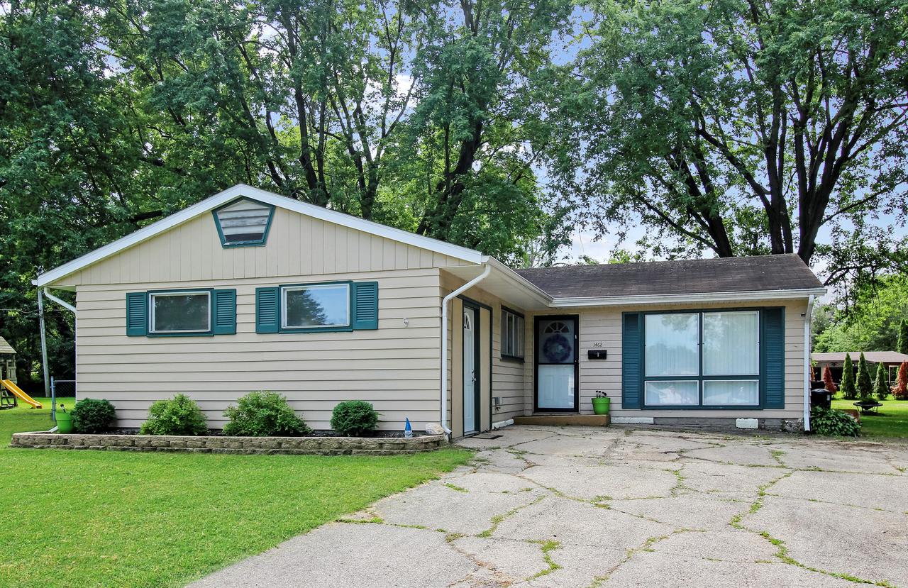 1462 Winter Dr., Freeport, IL 61032