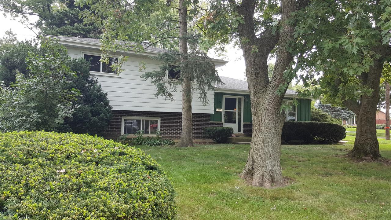 949 S Norbury Ave., Lombard, IL 60148