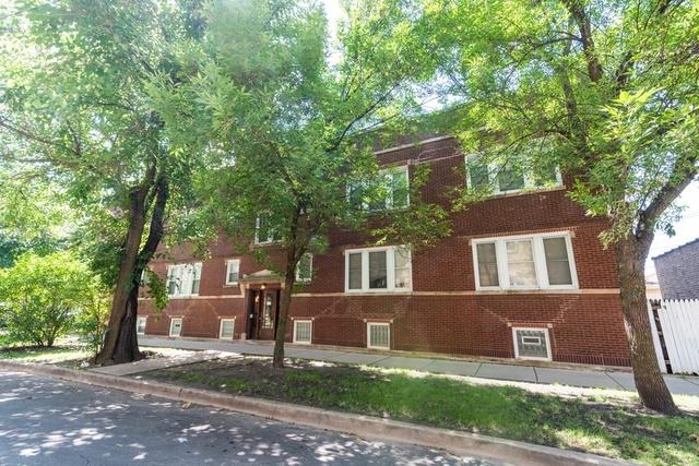 3907 W Barry Ave., Chicago, IL 60618