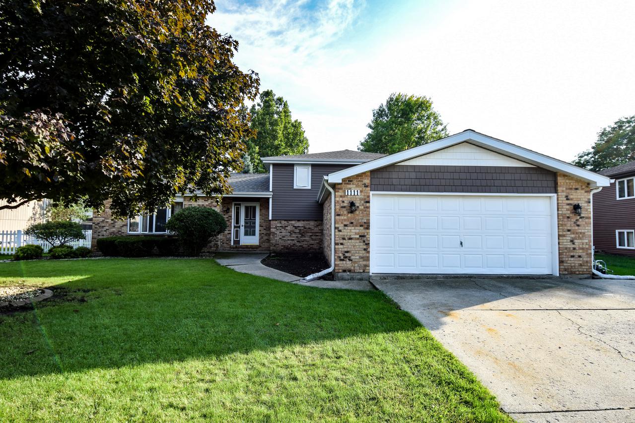 1111 Harvest Dr., Shorewood, IL 60404