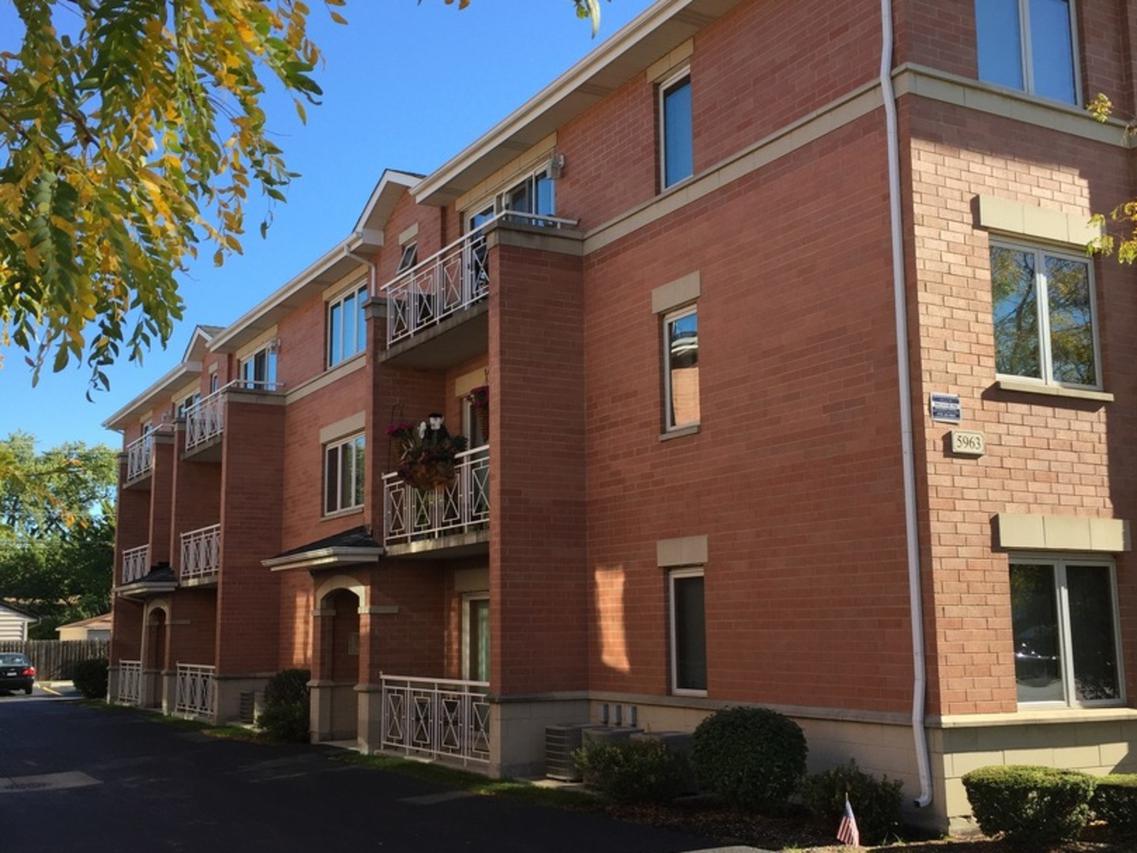 5963 N Northwest Hwy. #202, Chicago, IL 60631