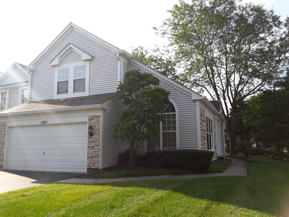 1585 Regan Ct., Hoffman Estates, IL 60195