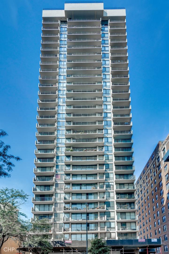 3150 N Sheridan Rd. #16A, Chicago, IL 60657