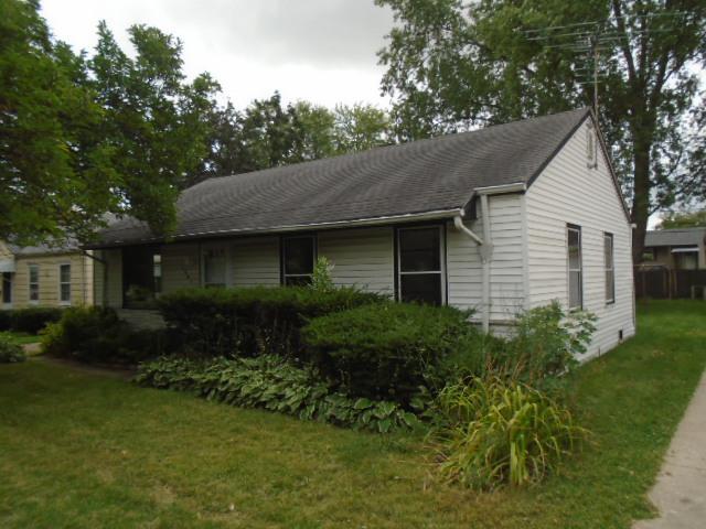 1605 Lyons Ct., Waukegan, IL 60085