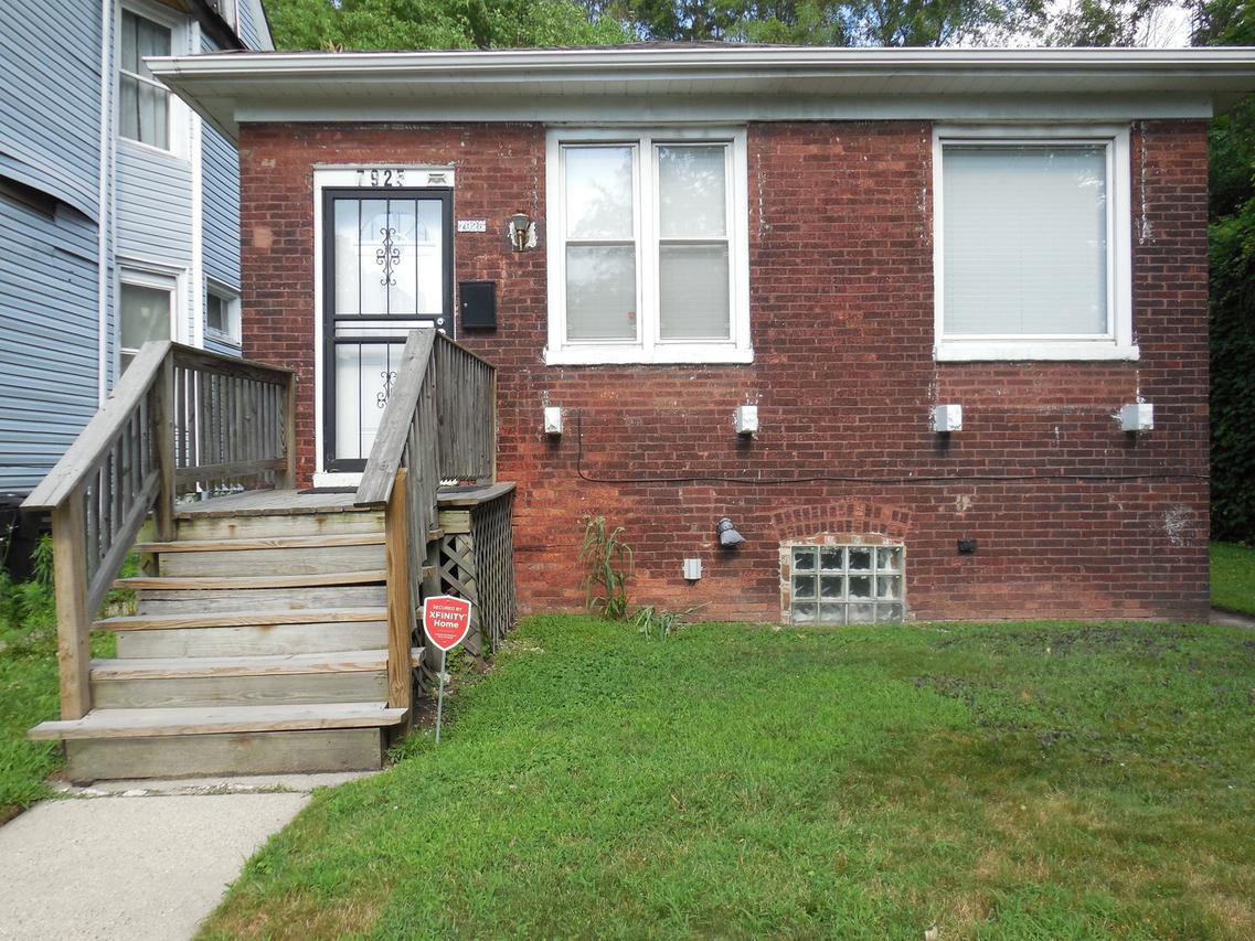 7925 S Lowe Ave., Chicago, IL 60620