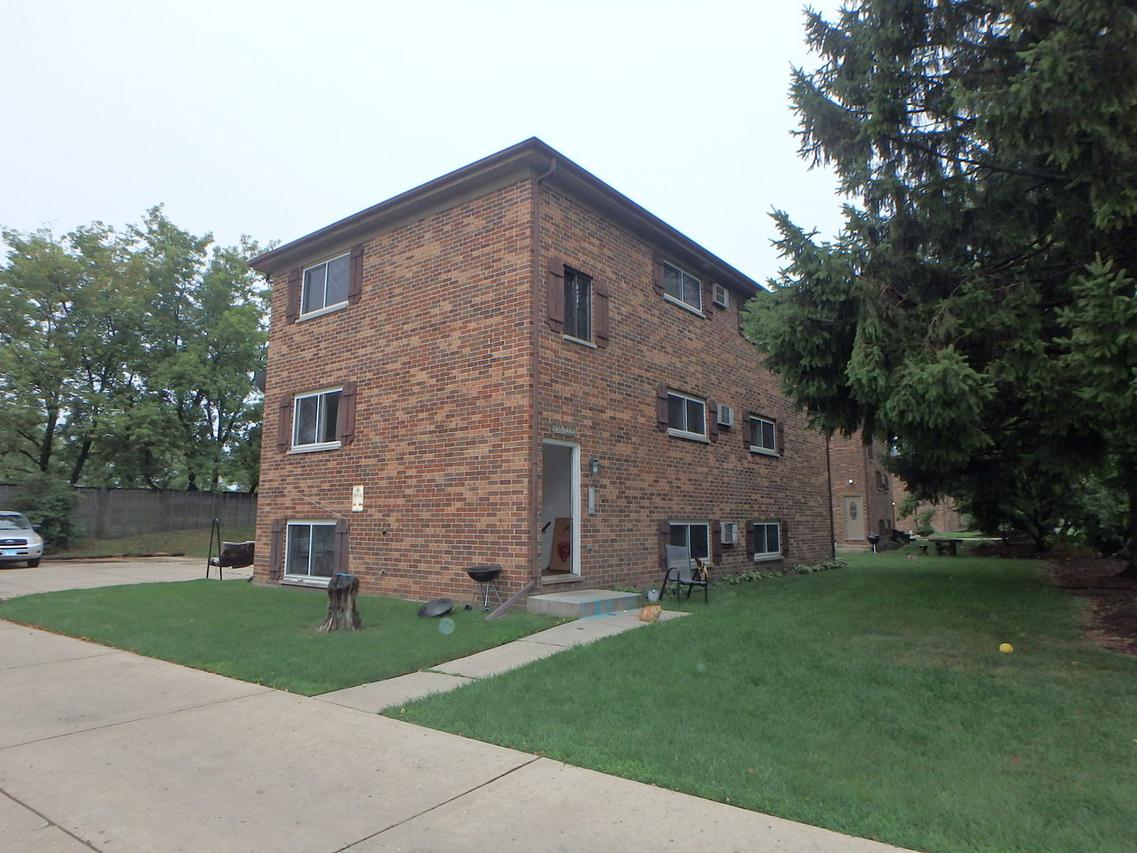 21W225 Tee Ln., Itasca, IL 60143
