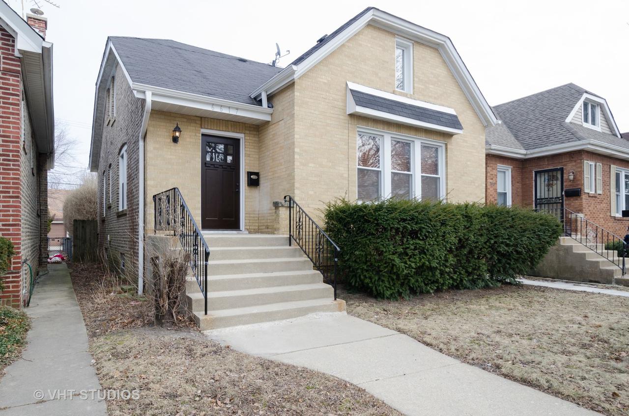 6617 N Whipple St., Chicago, IL 60645