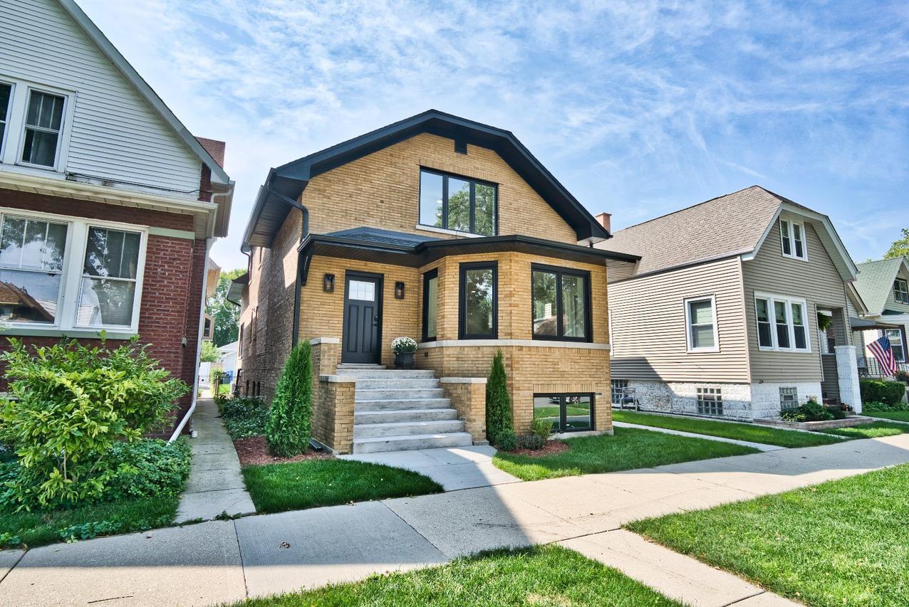 5745 W Grace St., Chicago, IL 60634