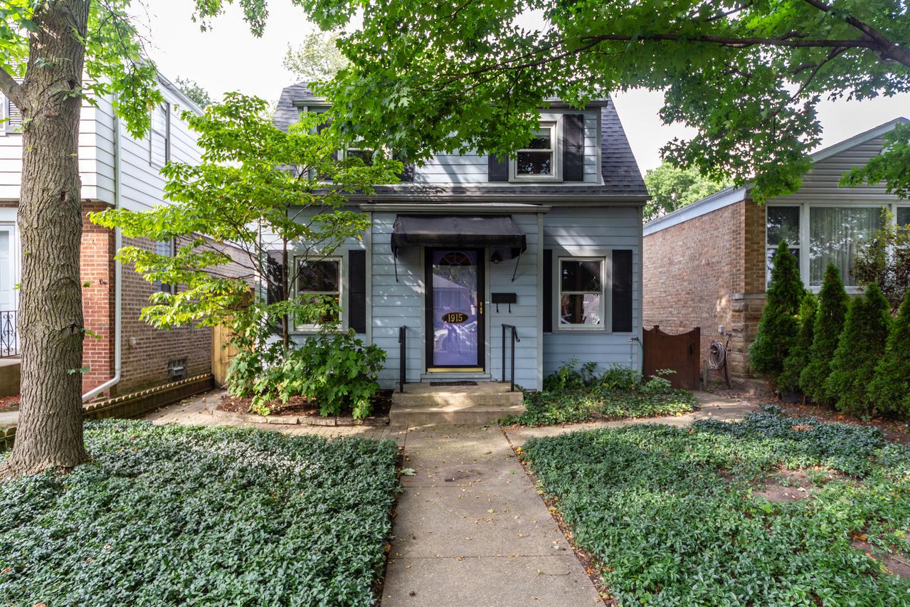 1915 Warren St., Evanston, IL 60202