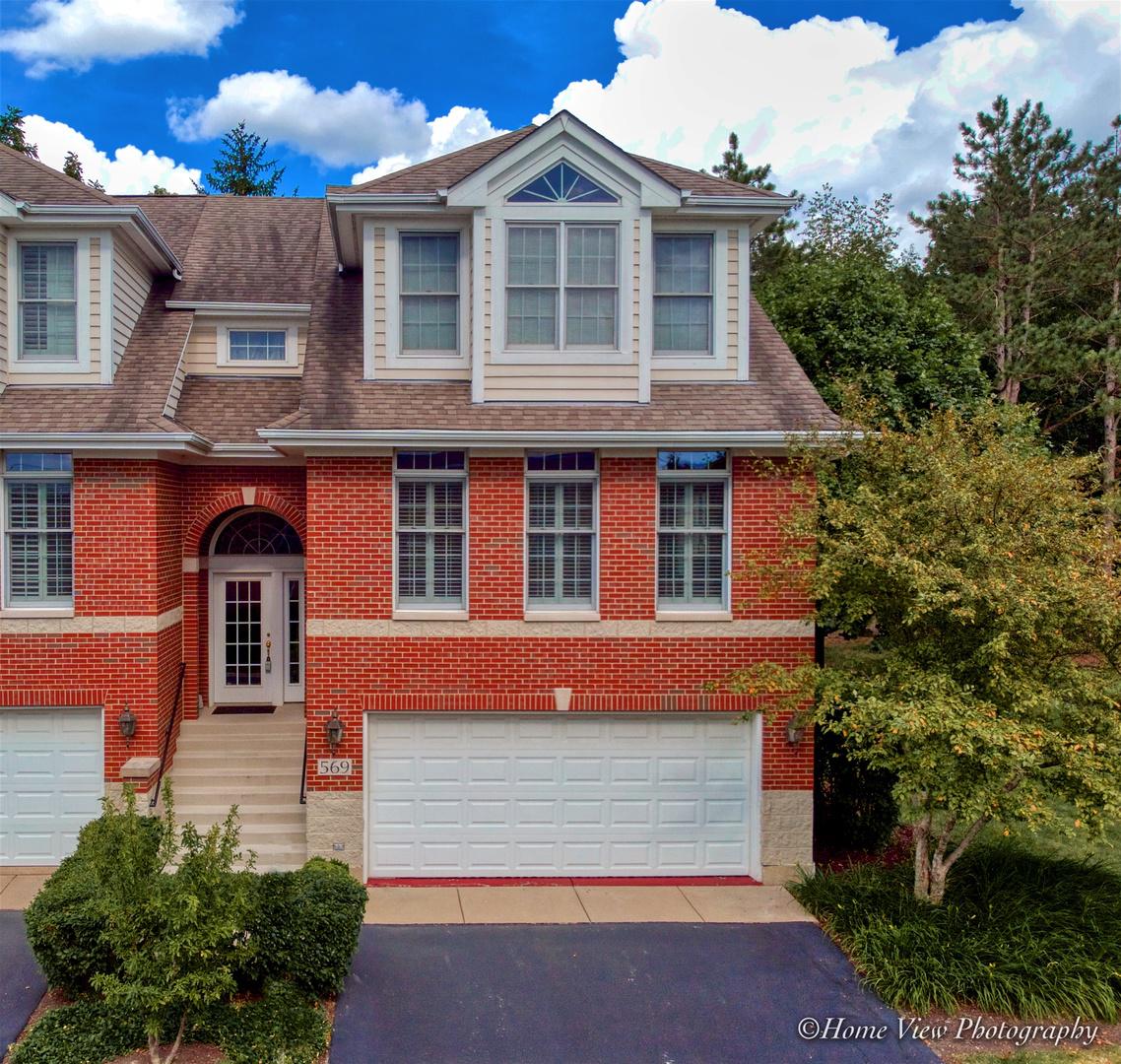 569 Linden Ct., Geneva, IL 60134