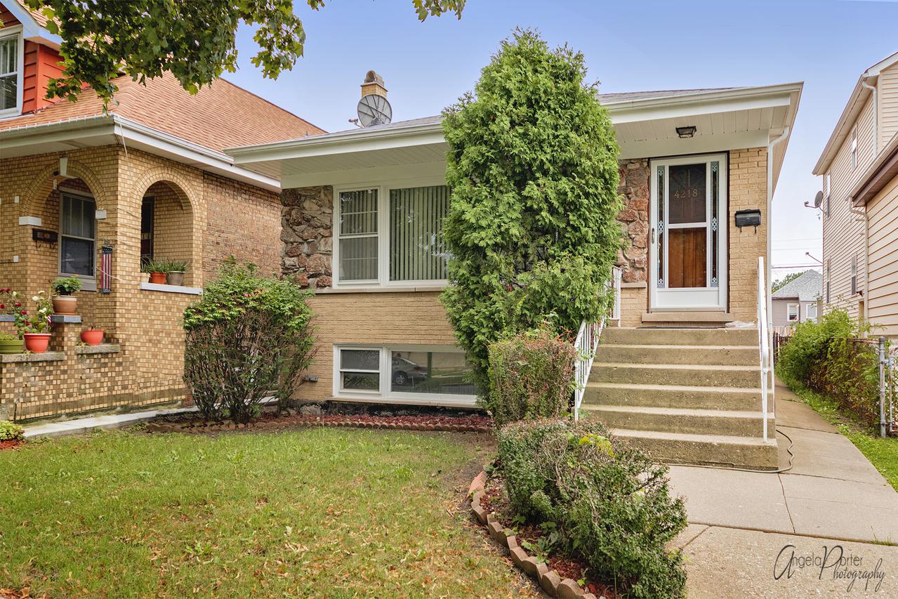 4218 N Meade Ave., Chicago, IL 60634