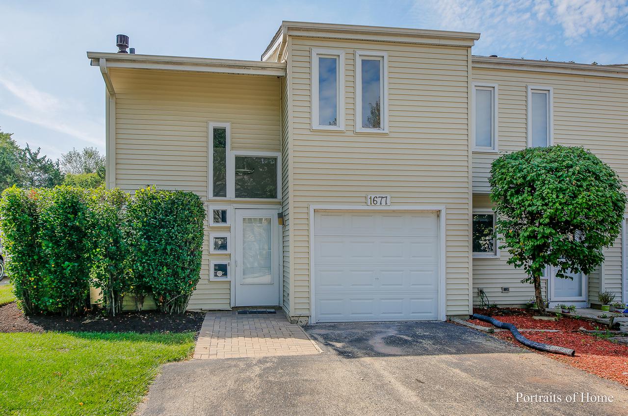 1677 Cove Ct., Naperville, IL 60565