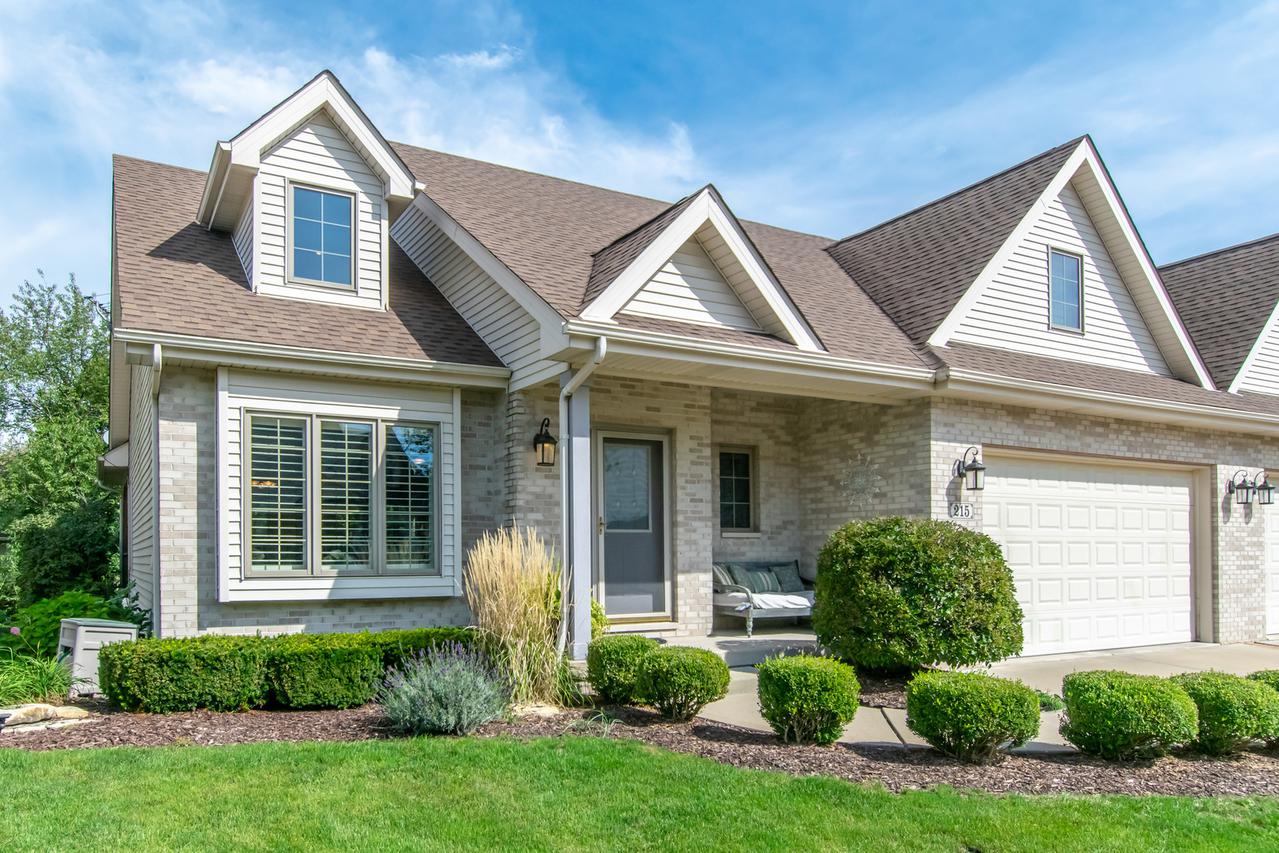 215 Sibley Dr., Minooka, IL 60447