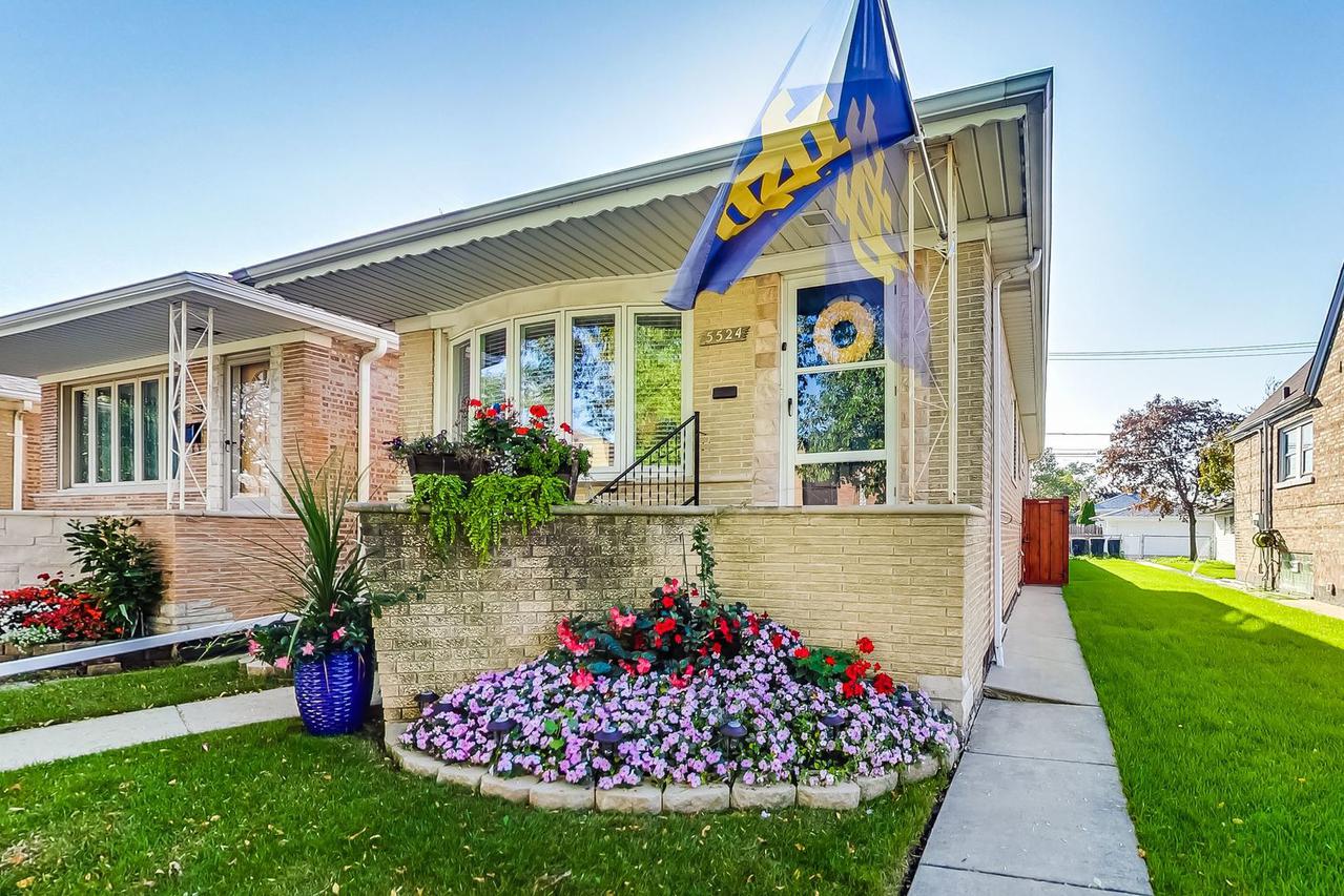 5524 S Mason Ave., Chicago, IL 60638