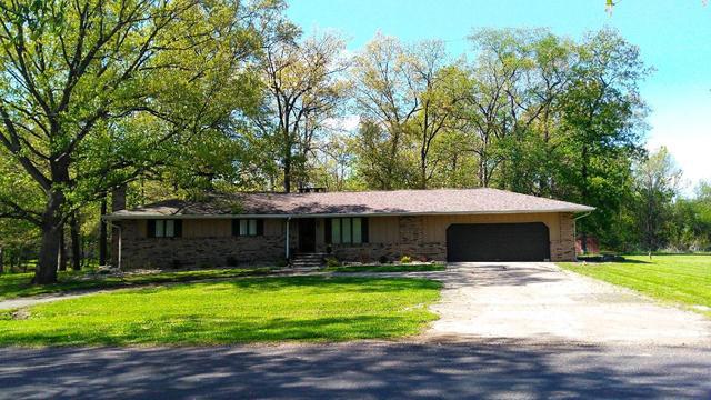26862 Don St., Hopedale, IL 61747