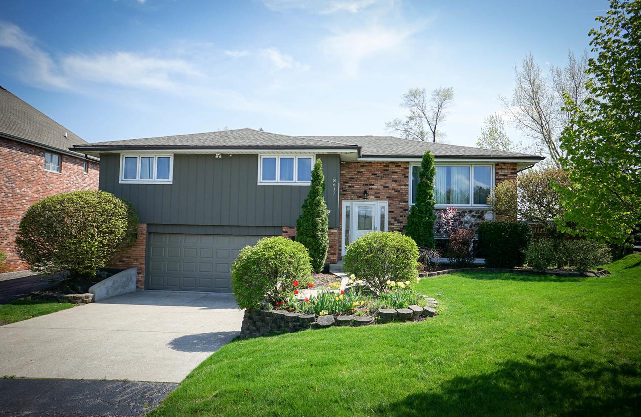 8617 W 98th St., Palos Hills, IL 60465