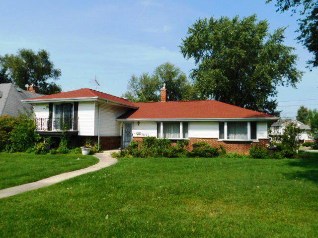 3830 Gregory Dr., Northbrook, IL 60062