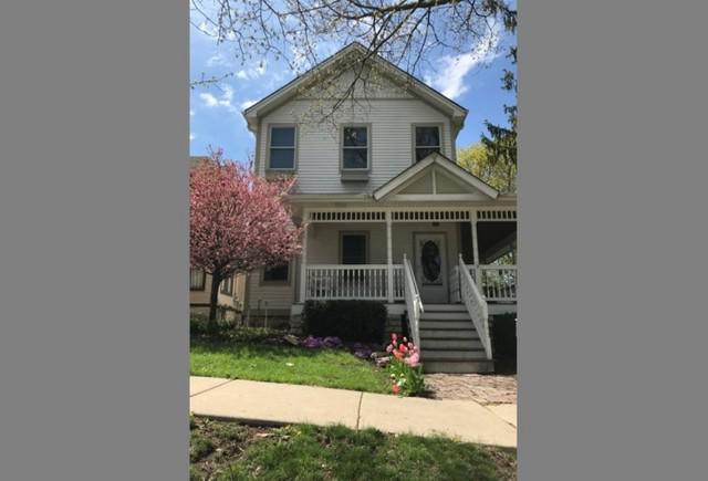 502 Singer Ave., Lemont, IL 60439