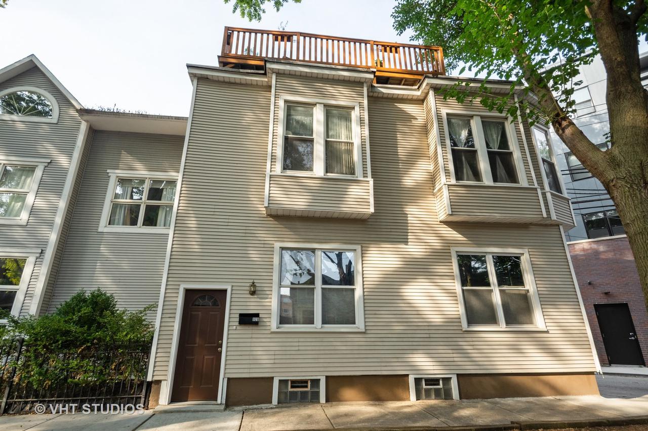 920 W Montana St., Chicago, IL 60614