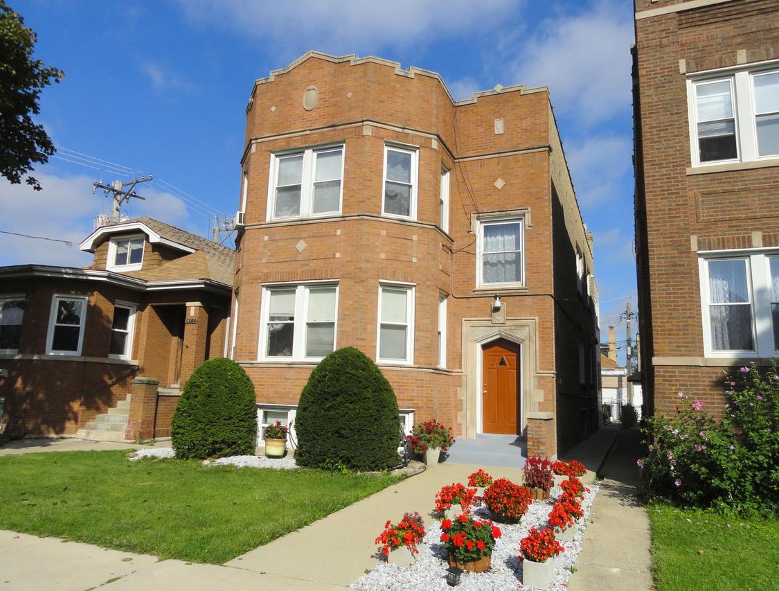 3141 N Luna Ave., Chicago, IL 60641