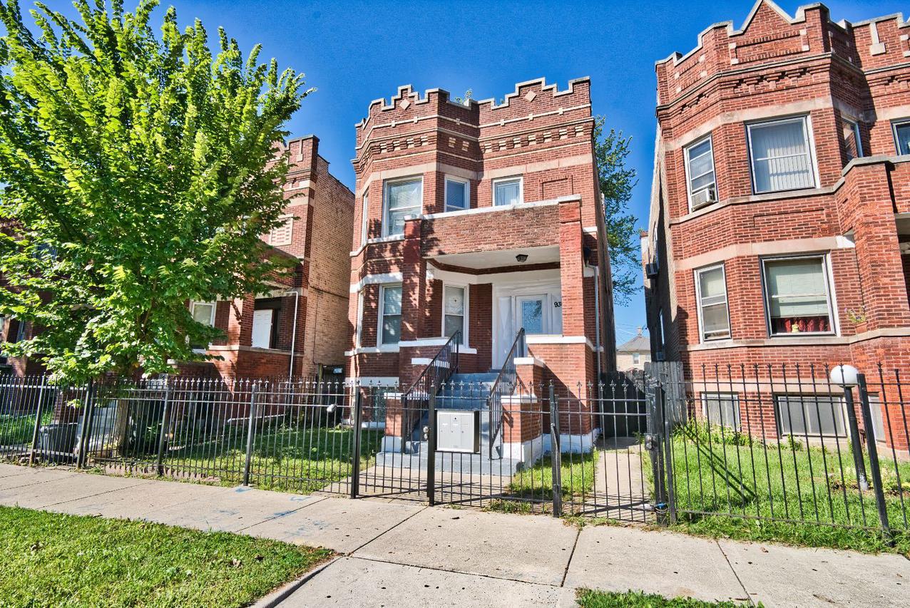 930 N Lavergne Ave., Chicago, IL 60651