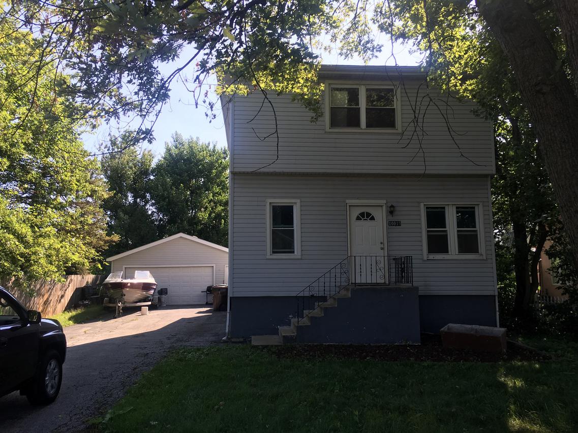 10015 Moody Ave., Oak Lawn, IL 60453