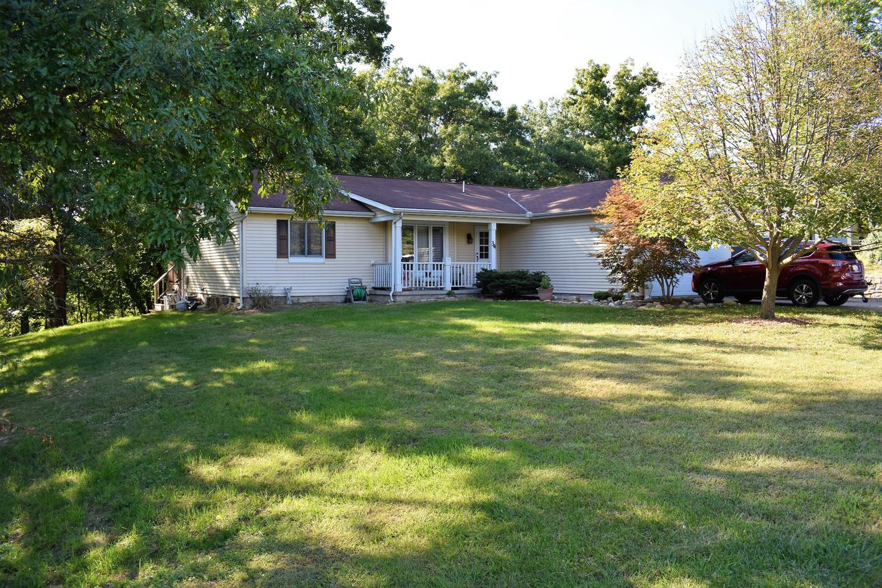34 Shorewood Dr., Macomb, IL 61455