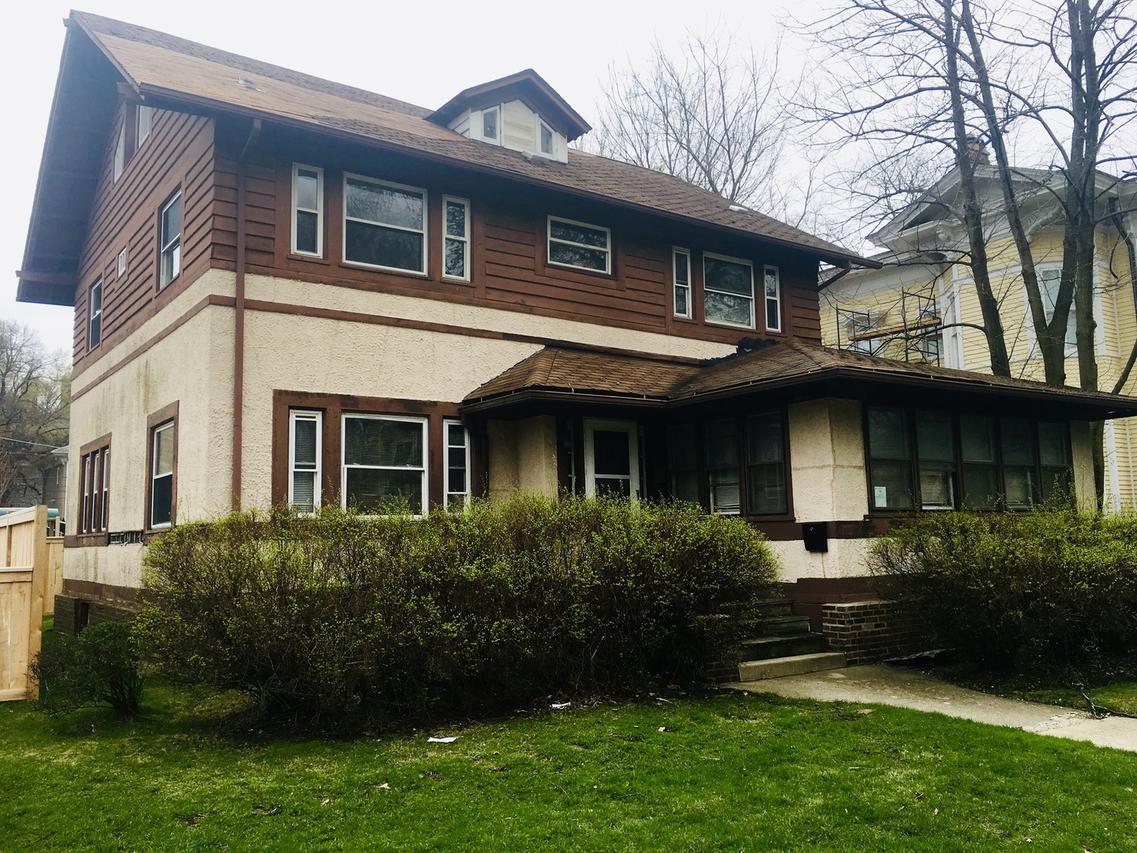 1239 Asbury Ave., Evanston, IL 60202